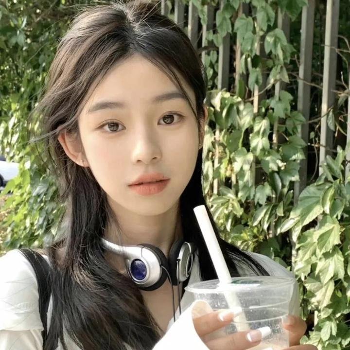 倾城歌手